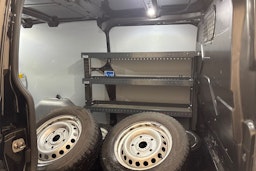 musta Ford Transit Custom 2021 kuva 24.