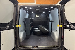 musta Ford Transit Custom 2021 kuva 26.