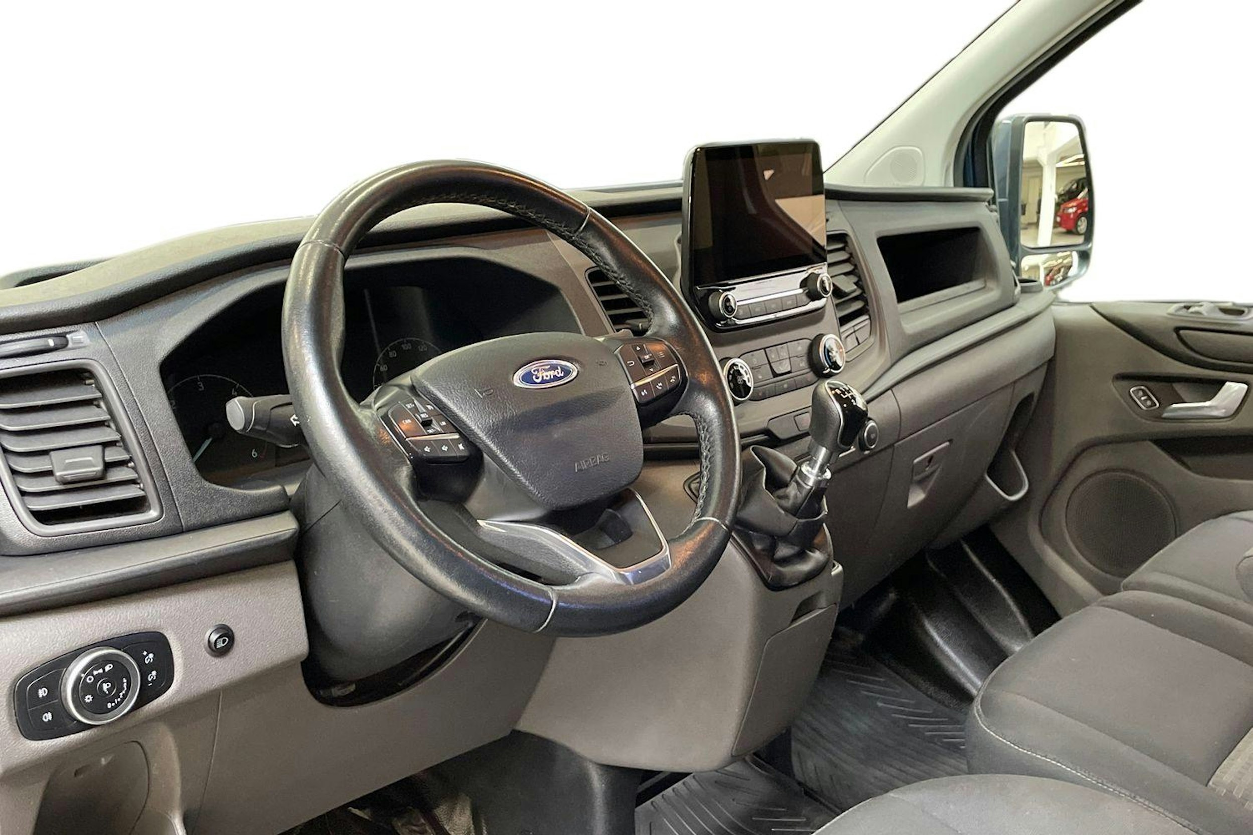 sininen Ford Transit Custom 2021 kuva 9.