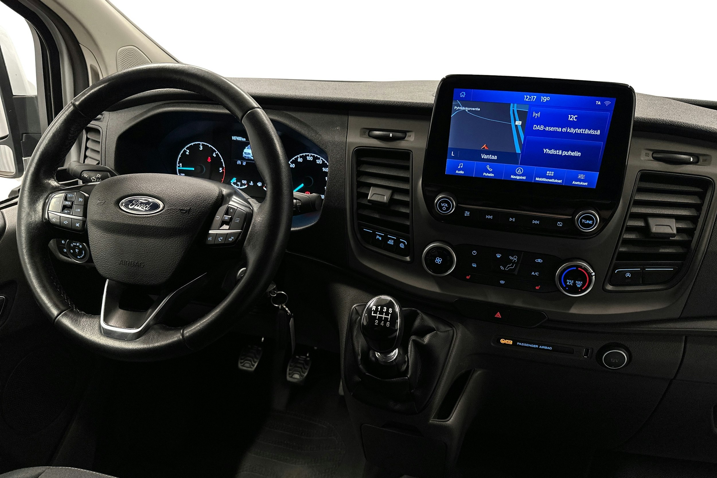 valkoinen Ford Transit Custom 2021 kuva 7.