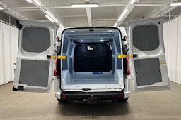 valkoinen Ford Transit Custom 2021 kuva 9.