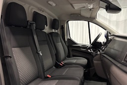valkoinen Ford Transit Custom 2021 kuva 13.