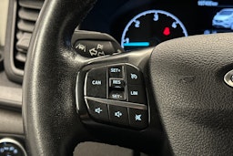 valkoinen Ford Transit Custom 2021 kuva 15.