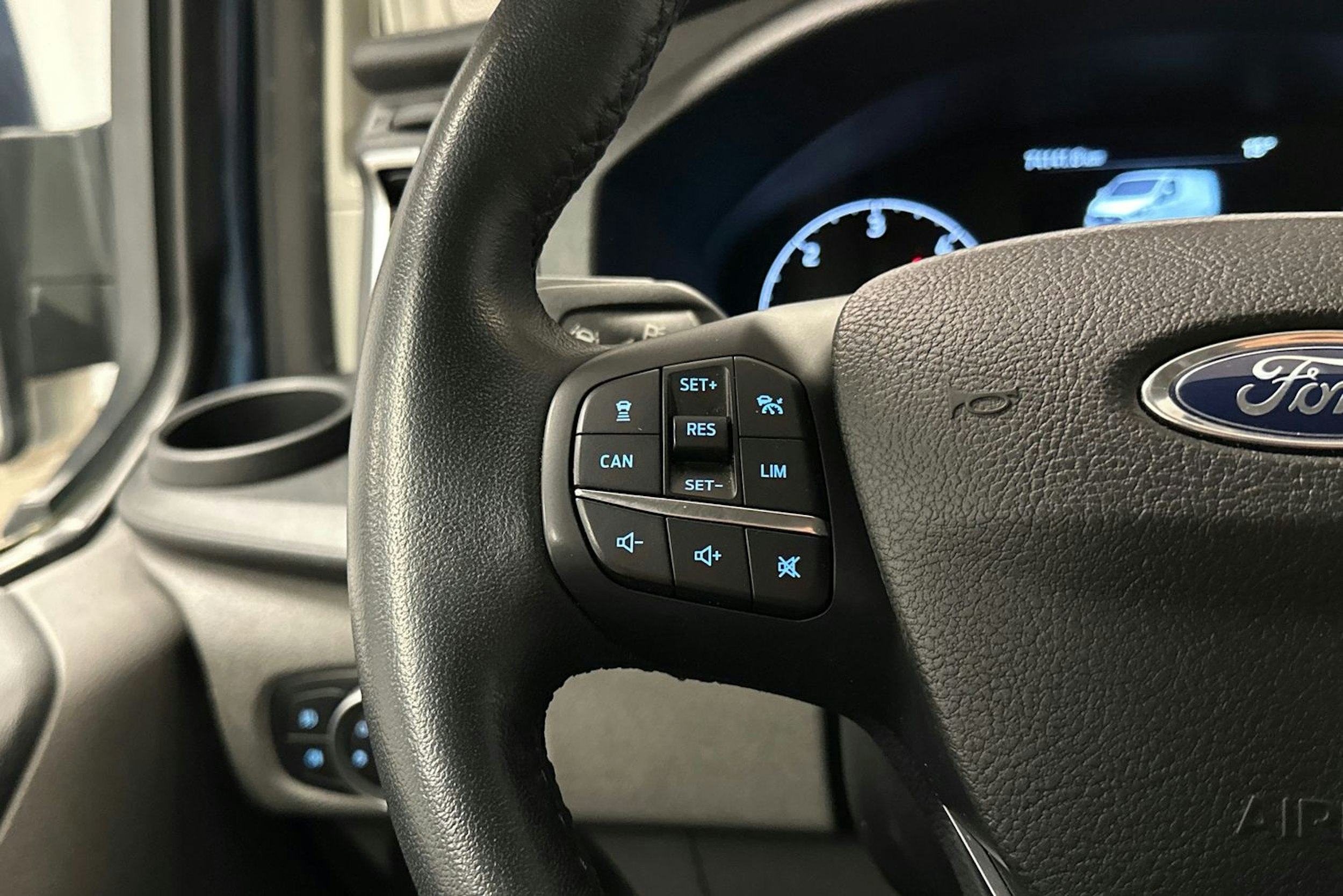 sininen Ford Transit Custom 2021 kuva 11.