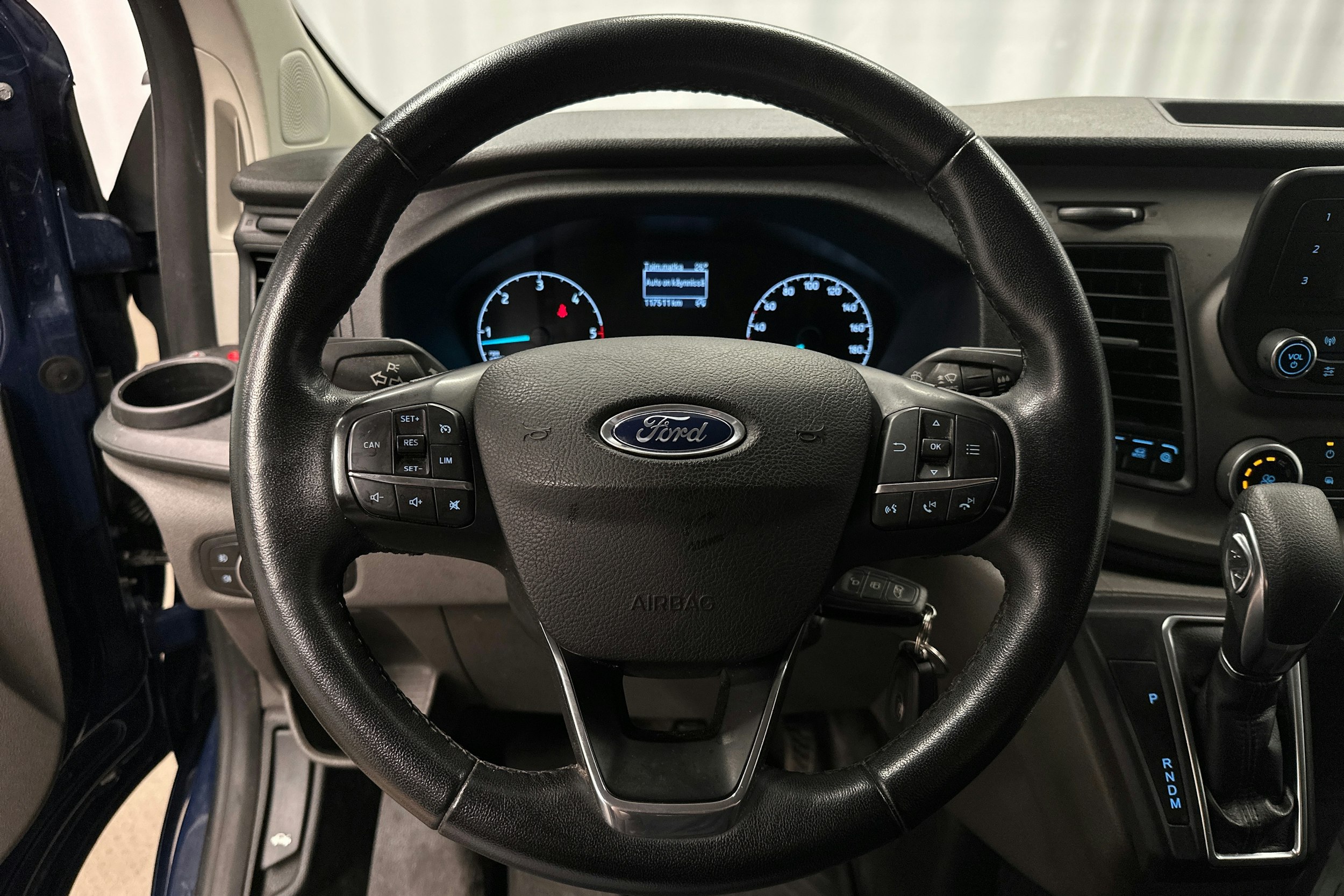 sininen Ford Transit Custom 2021 kuva 17.