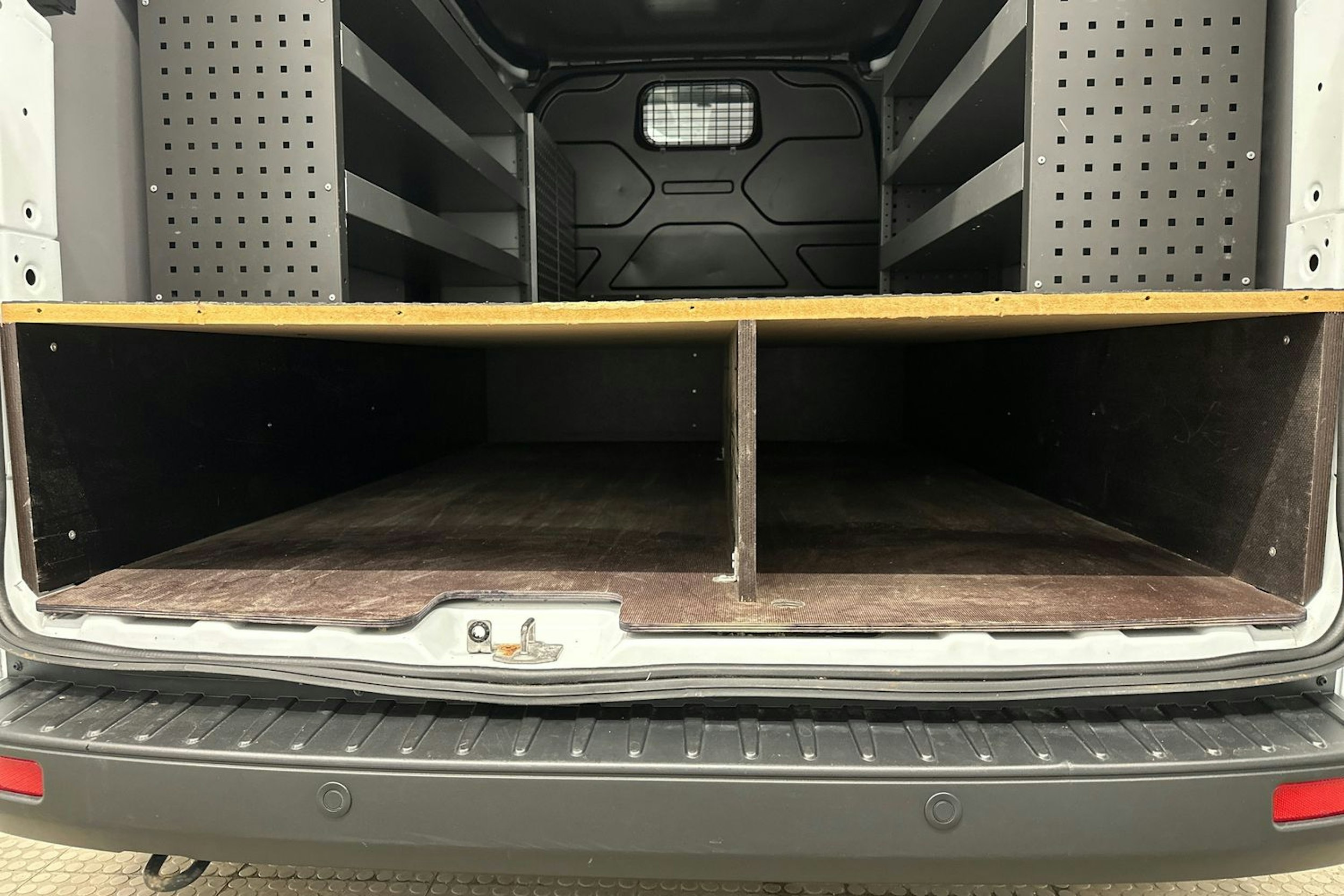 valkoinen Ford Transit Custom 2021 kuva 12.