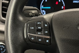 valkoinen Ford Transit Custom 2021 kuva 18.