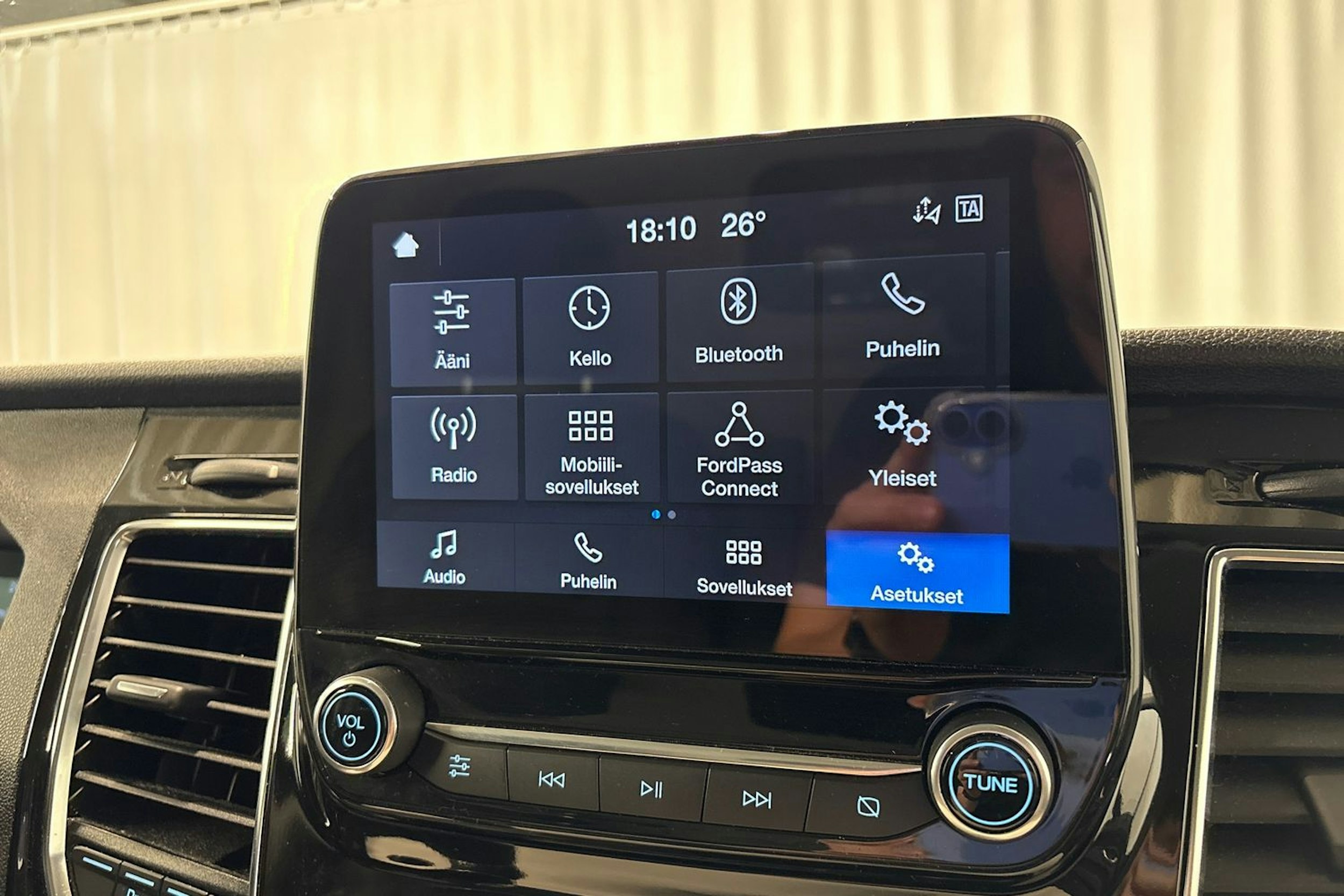 musta Ford Transit Custom 2021 kuva 25.