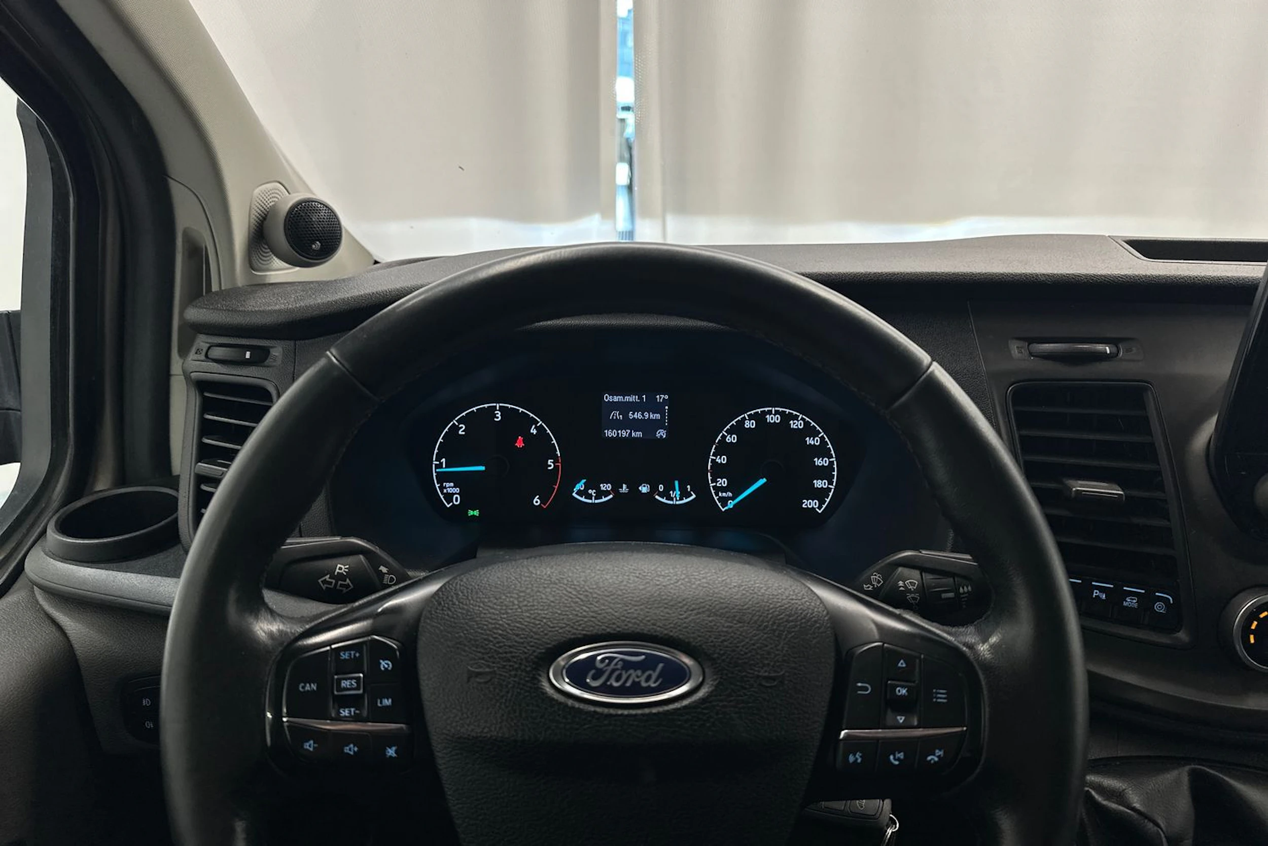 harmaa Ford Transit Custom 2022 kuva 13.