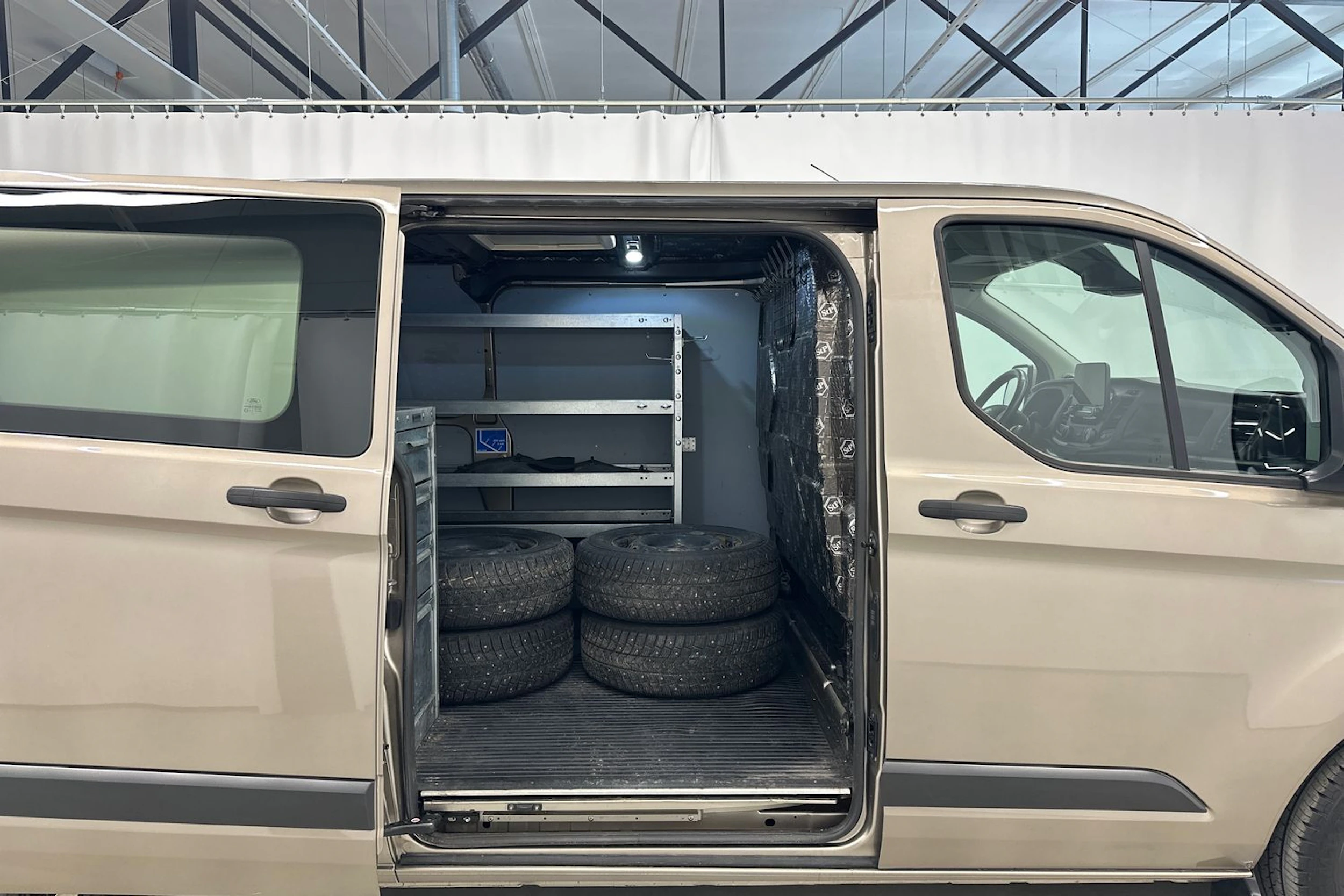 harmaa Ford Transit Custom 2022 kuva 25.