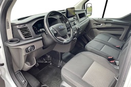 valkoinen Ford Transit Custom 2021 kuva 8.