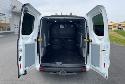 valkoinen Ford Transit Custom 2021 kuva 15.