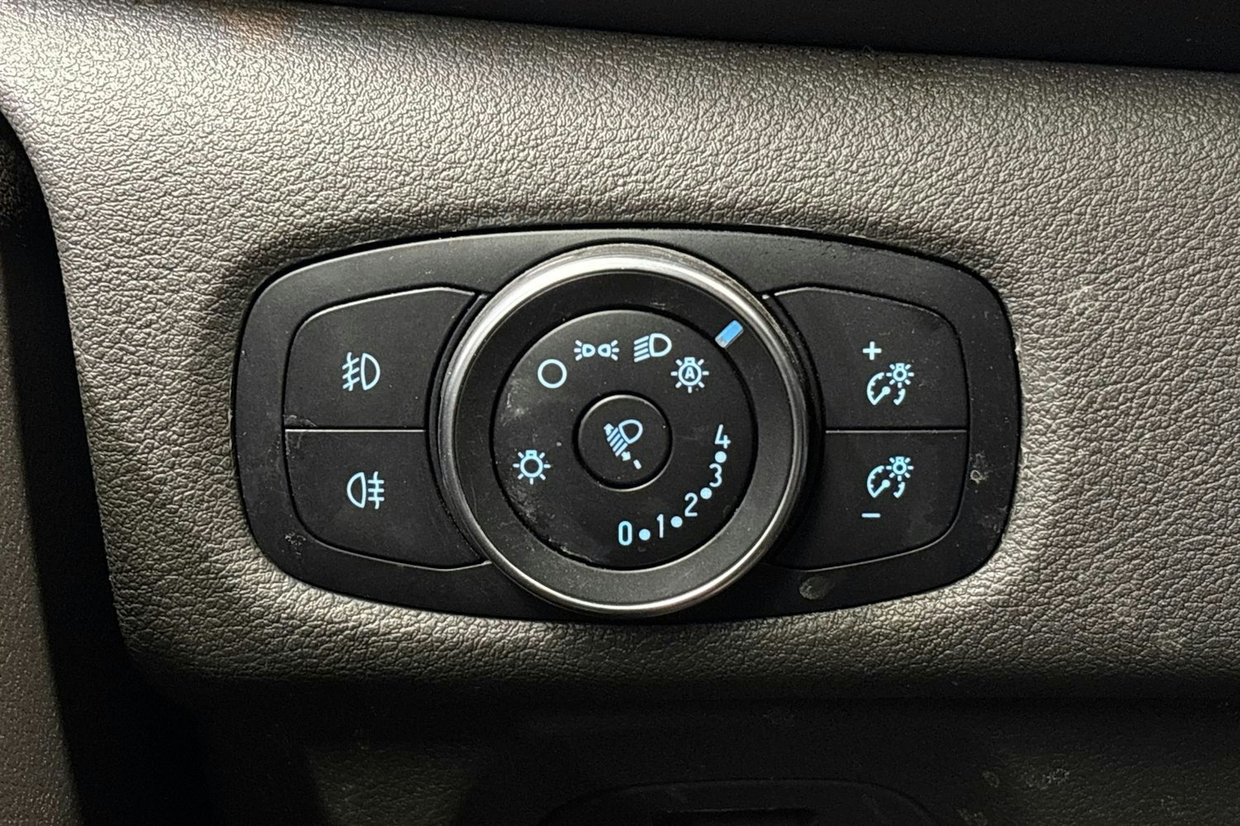 sininen Ford Transit Custom 2021 kuva 14.