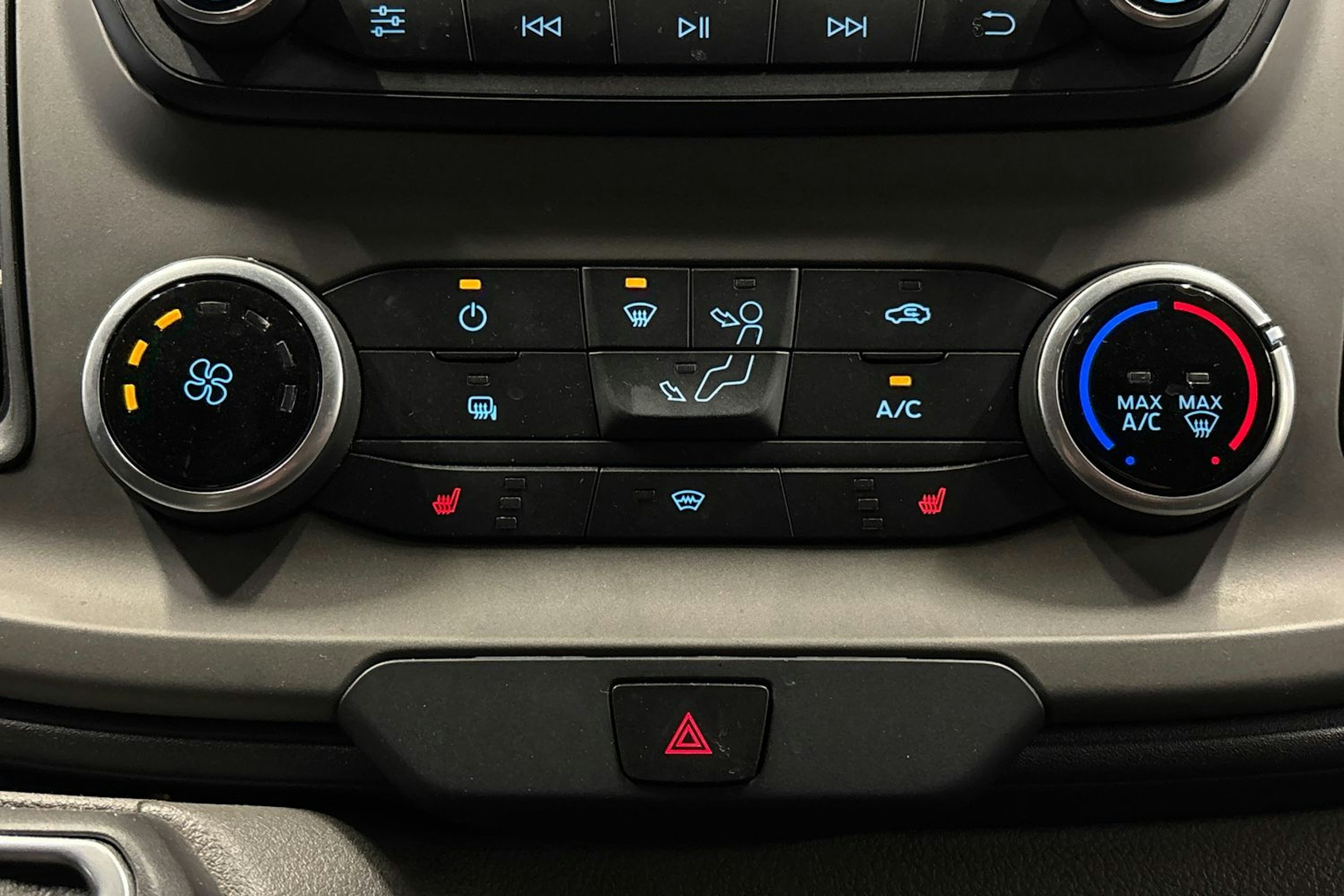 sininen Ford Transit Custom 2021 kuva 23.