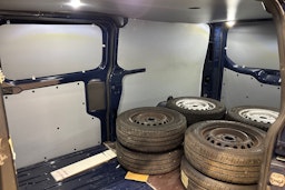 sininen Ford Transit Custom 2021 kuva 26.