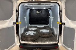 Valkoinen Ford Transit Custom 2022 kuva 14.