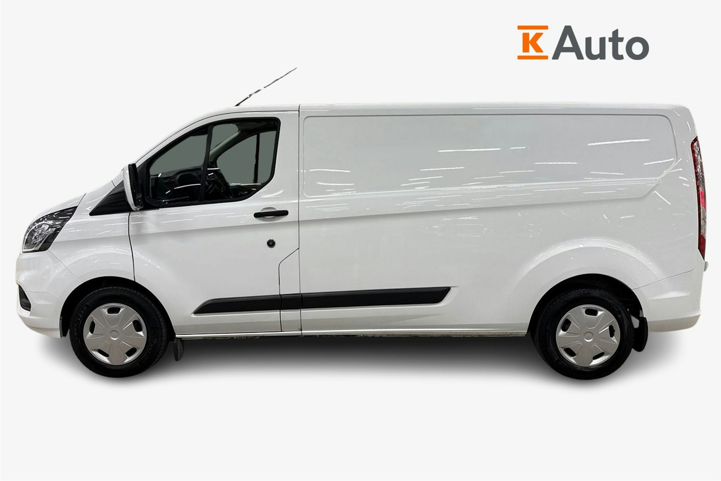 Valkoinen Ford Transit Custom 2022 kuva 5.
