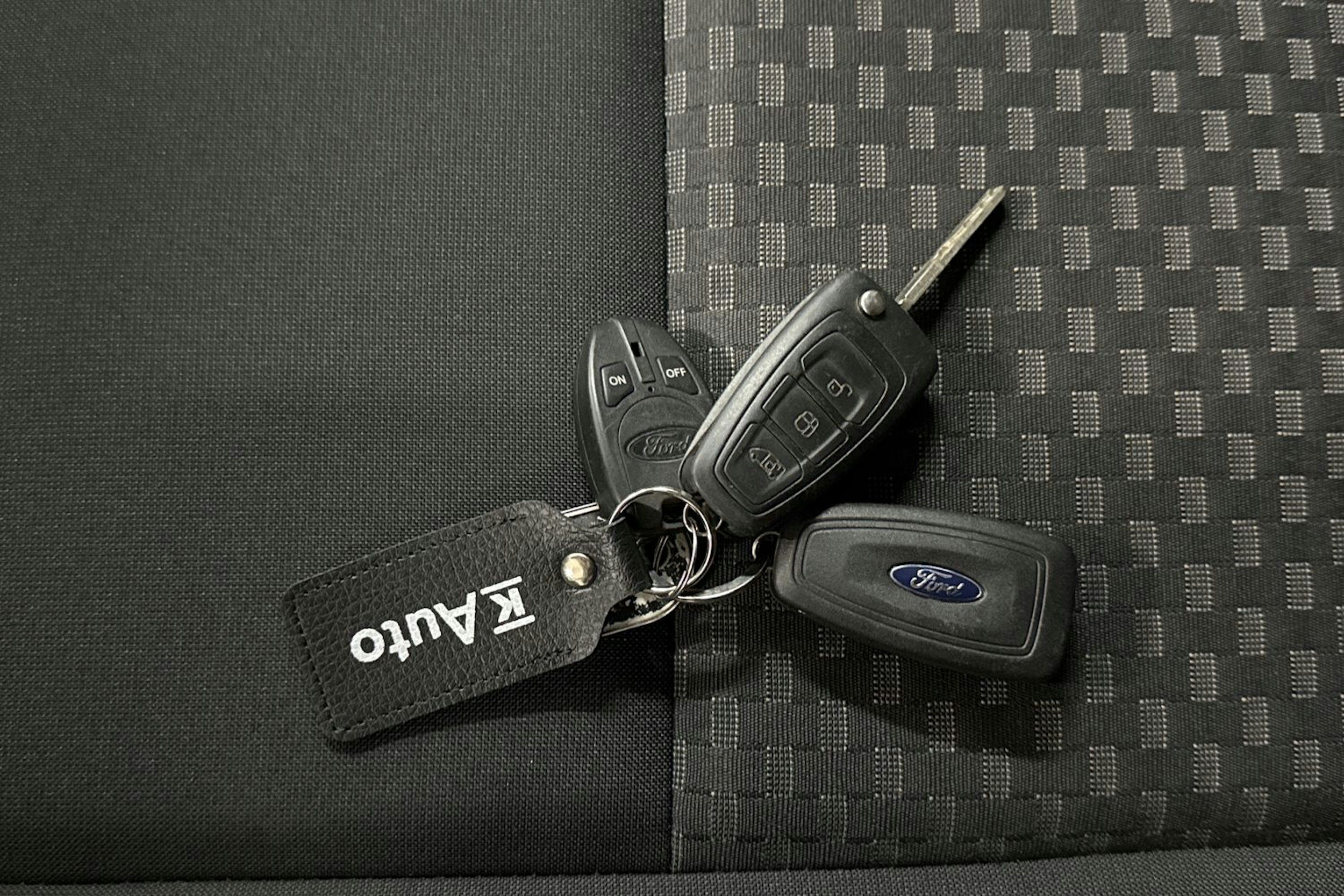Valkoinen Ford Transit Custom 2022 kuva 25.