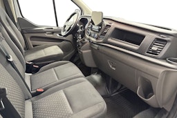 valkoinen Ford Transit Custom 2022 kuva 9.