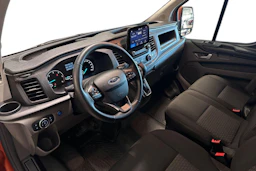 oranssi Ford Transit Custom 2022 kuva 3.