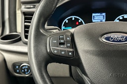 valkoinen Ford Transit Custom 2022 kuva 7.
