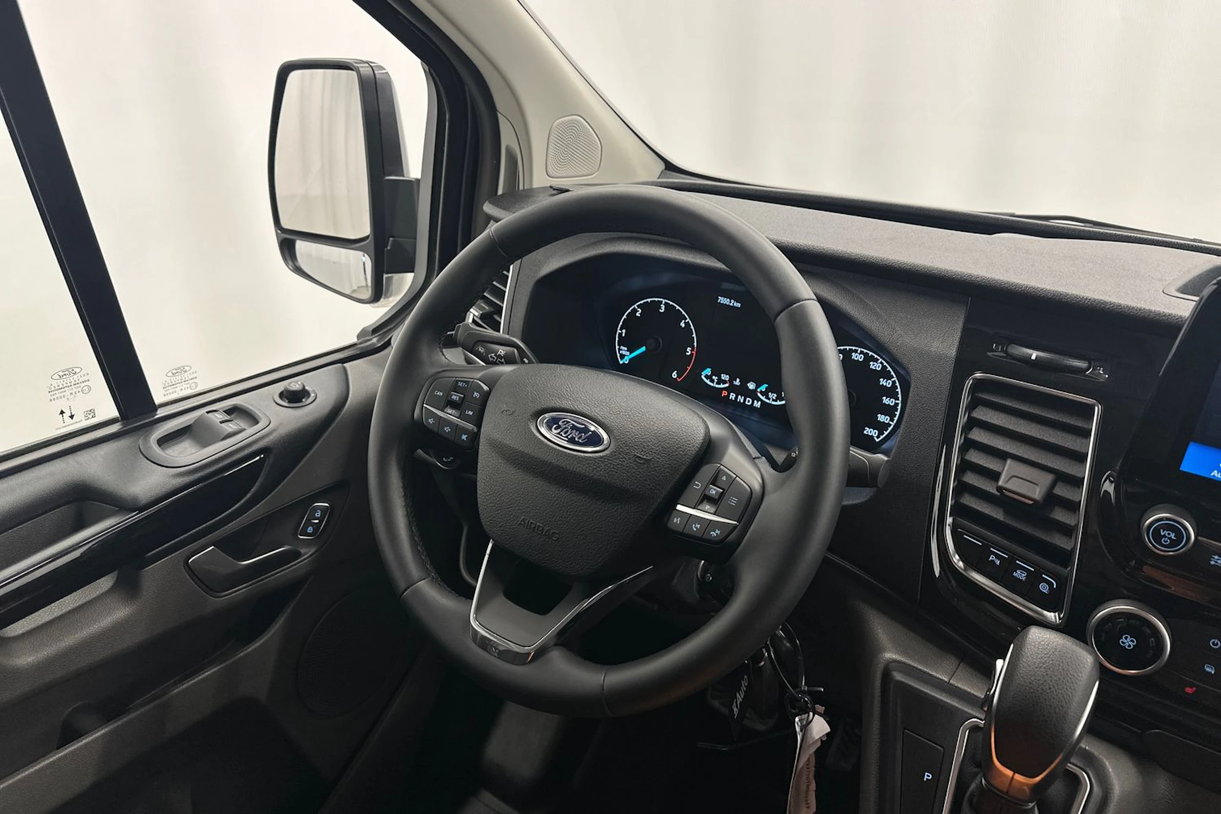 harmaa Ford Transit Custom 2022 kuva 10.