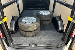 harmaa Ford Transit Custom 2022 kuva 28.