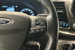 valkoinen Ford Transit Custom 2022 kuva 8.