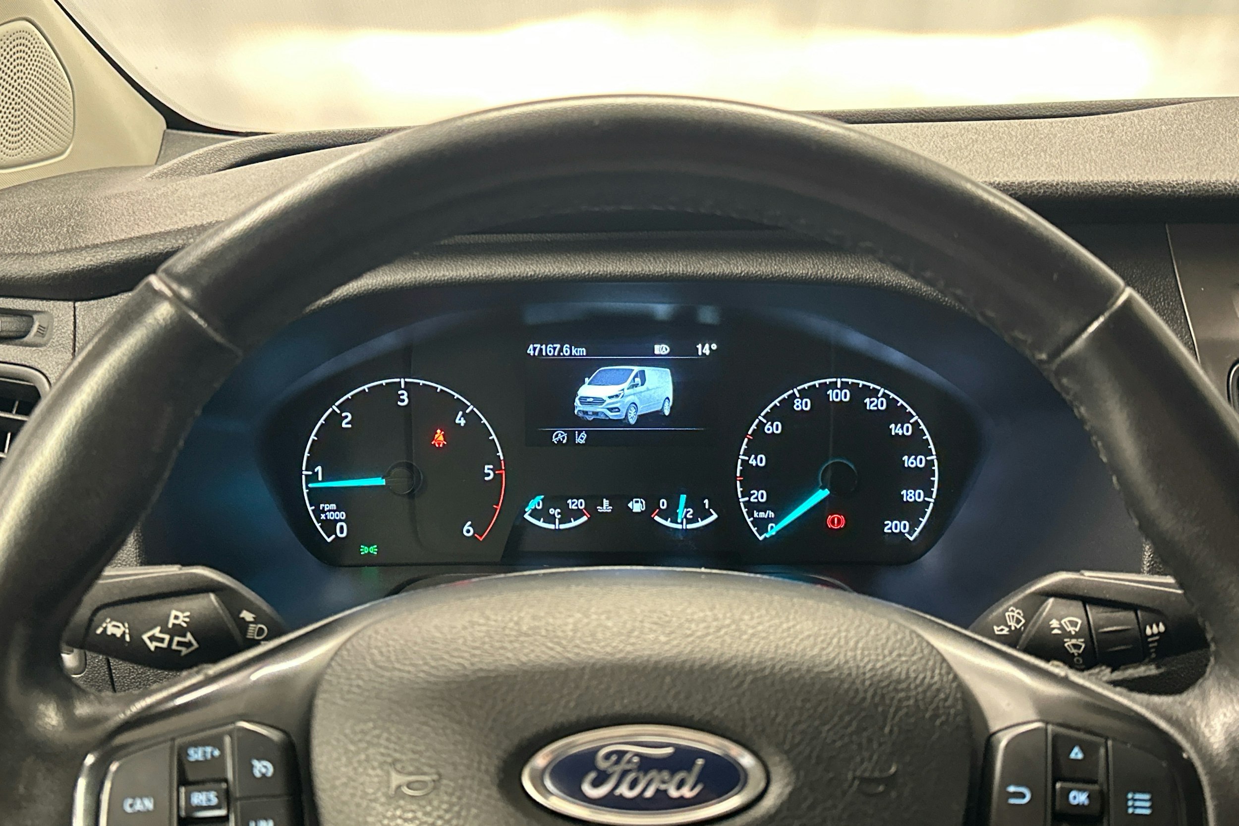 valkoinen Ford Transit Custom 2022 kuva 10.