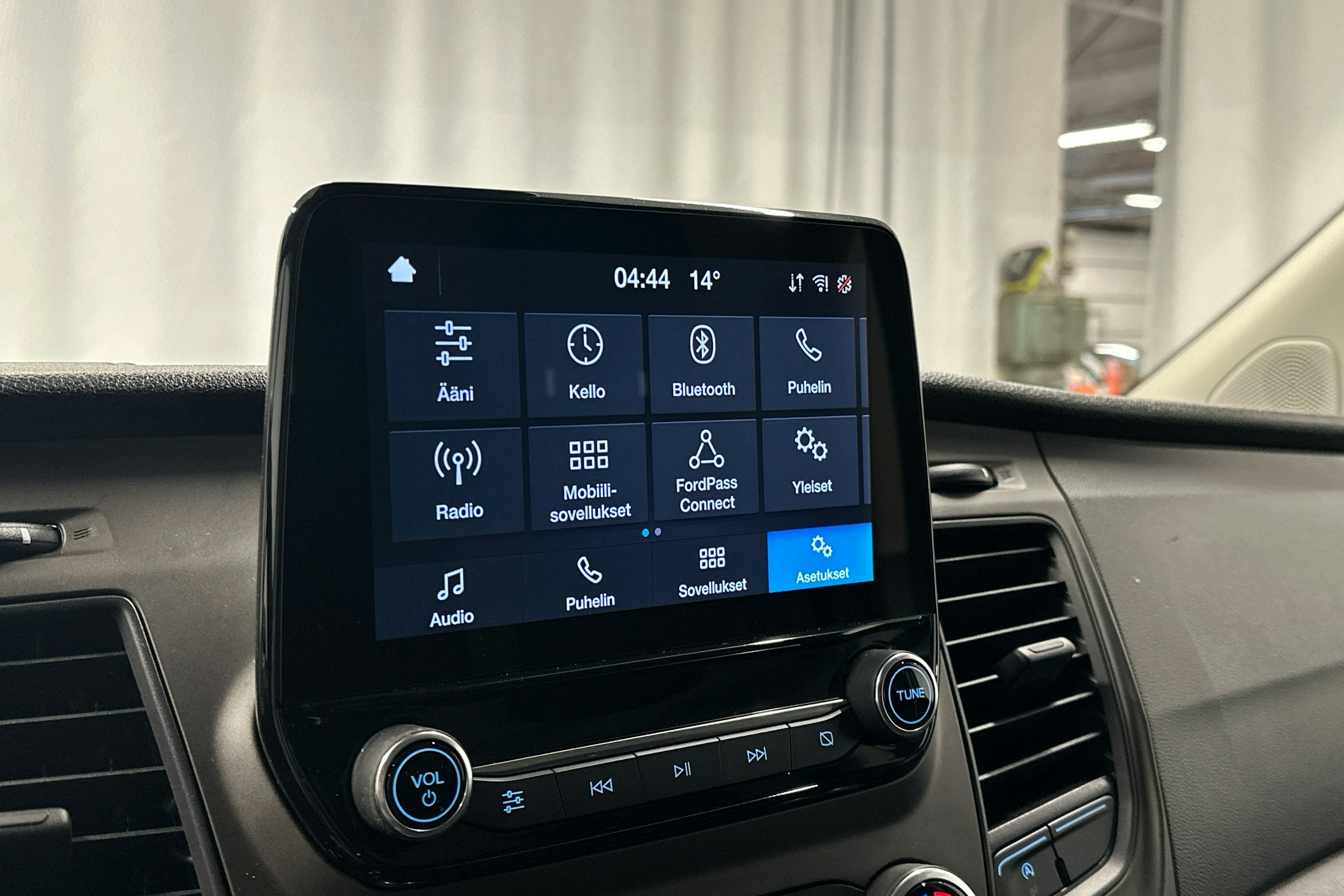 valkoinen Ford Transit Custom 2022 kuva 12.