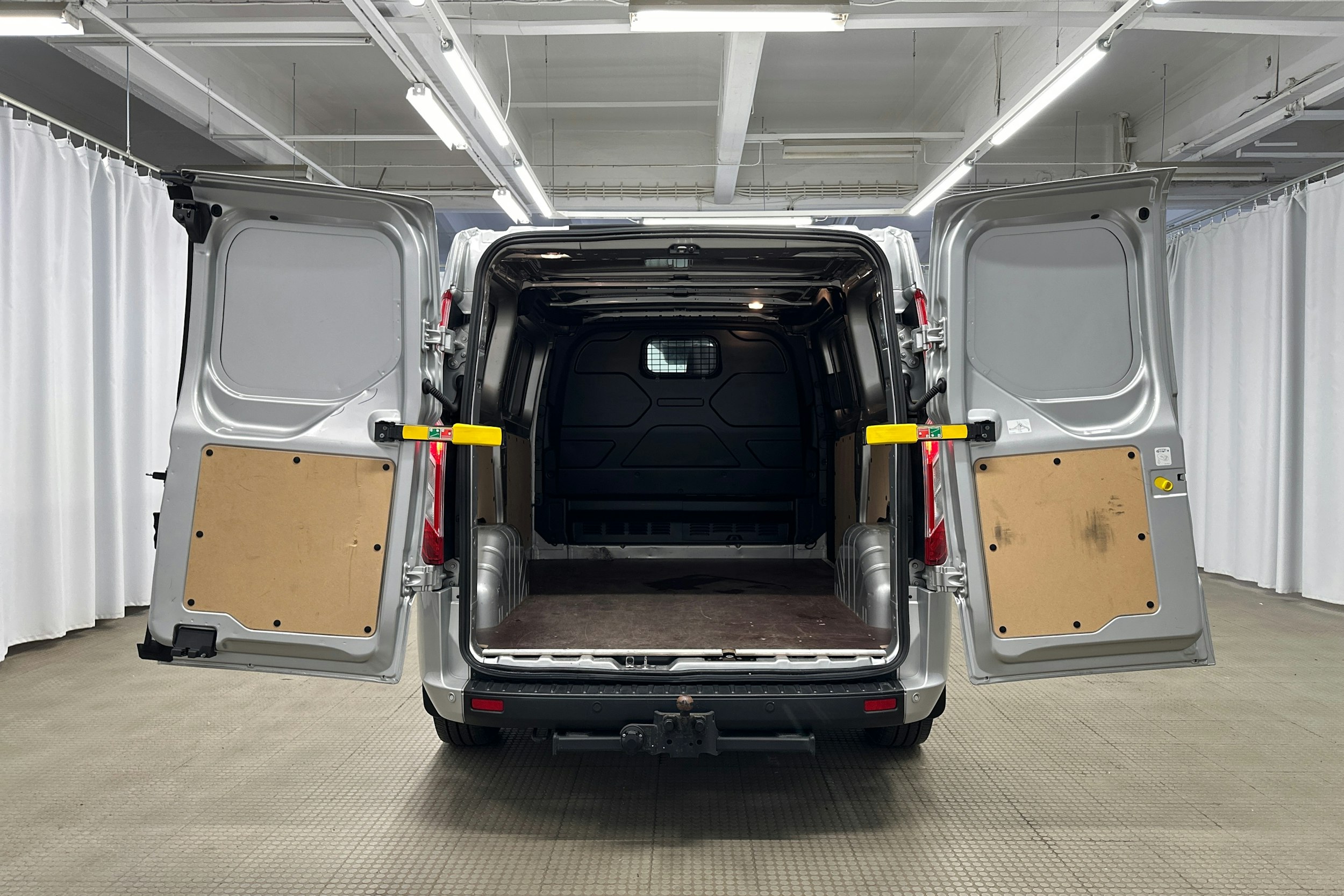 hopea Ford Transit Custom 2022 kuva 10.