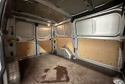 hopea Ford Transit Custom 2022 kuva 11.