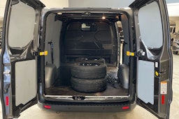 harmaa Ford Transit Custom 2022 kuva 15.