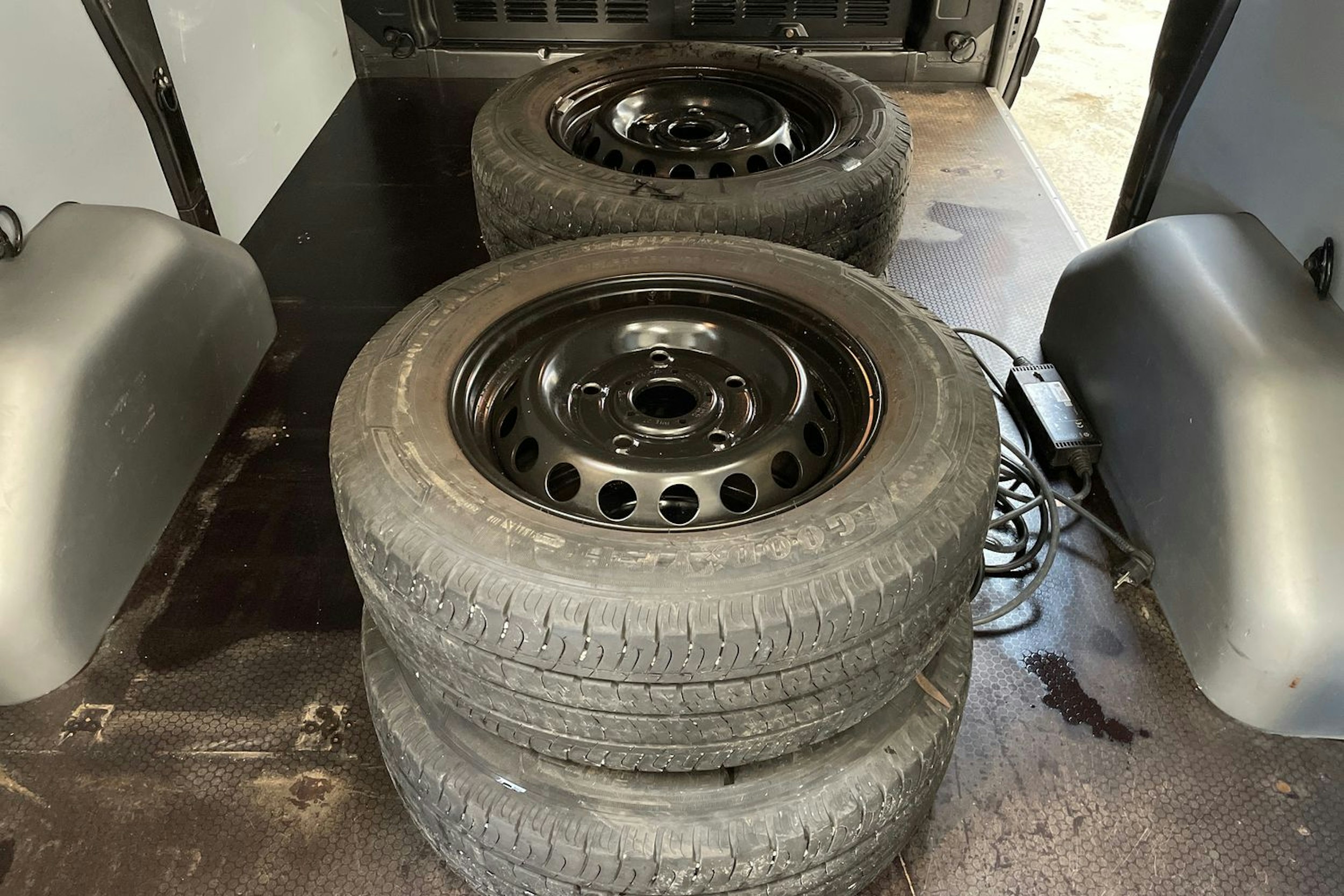 harmaa Ford Transit Custom 2022 kuva 16.