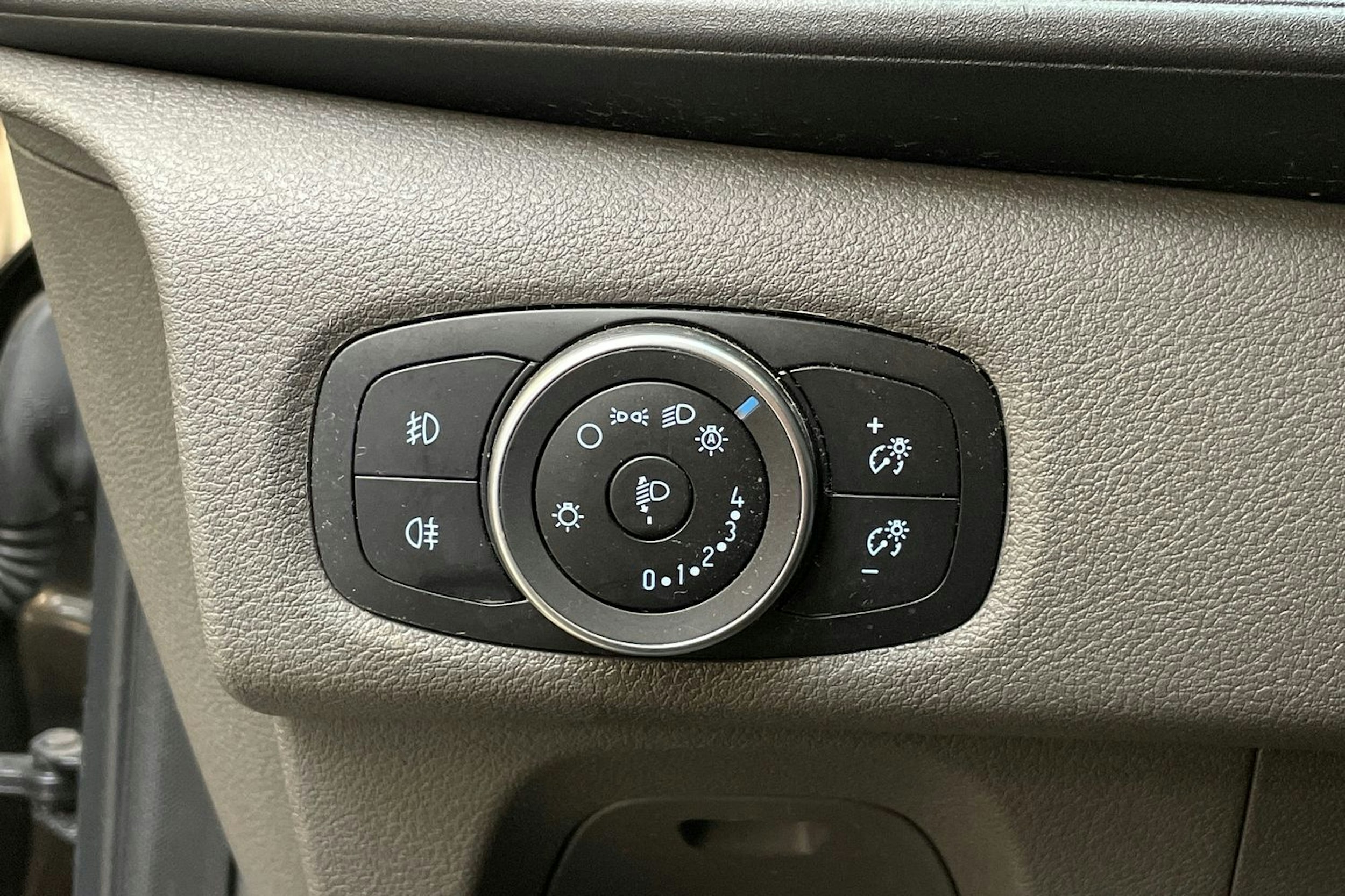 harmaa Ford Transit Custom 2022 kuva 17.