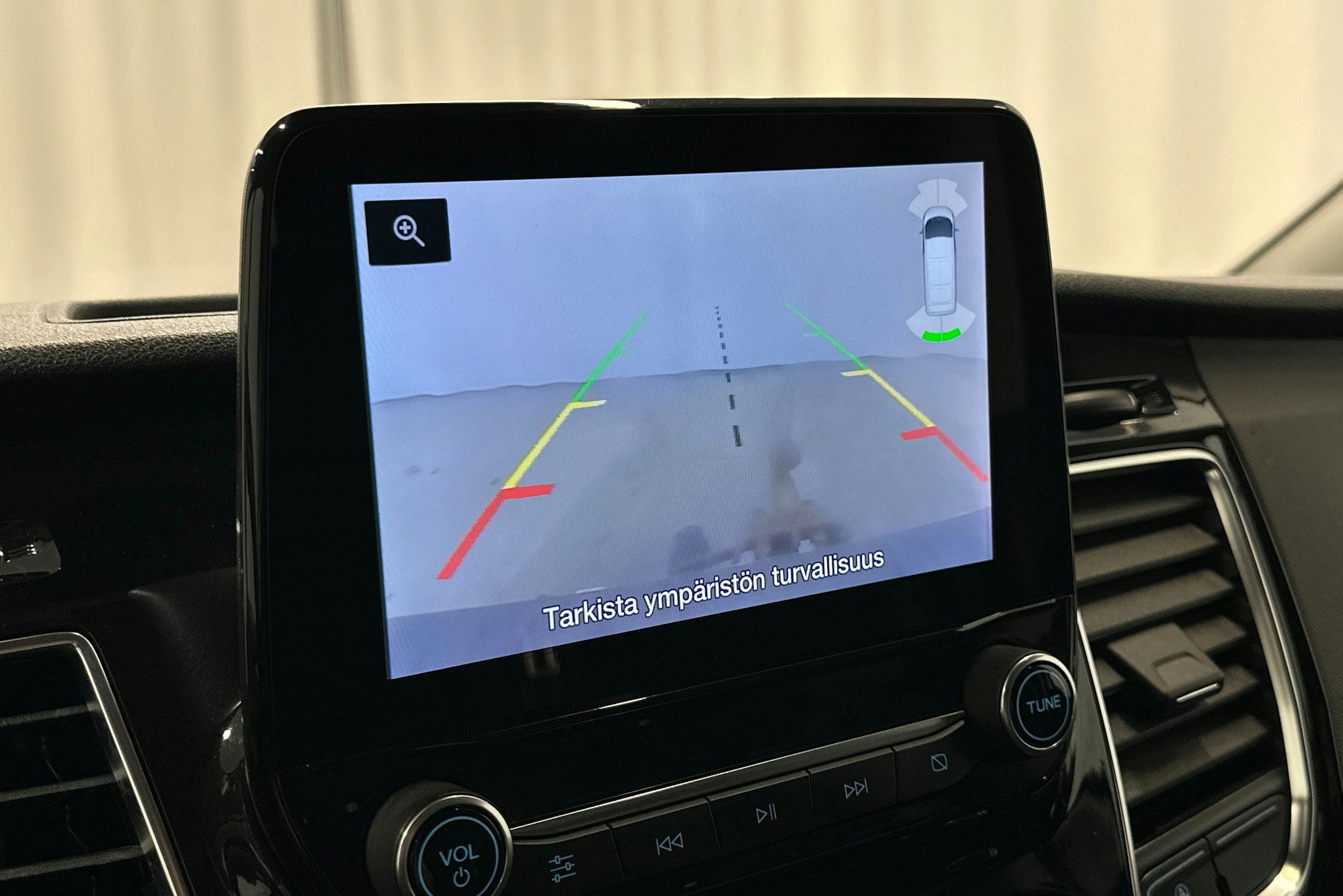 valkoinen Ford Transit Custom 2022 kuva 19.