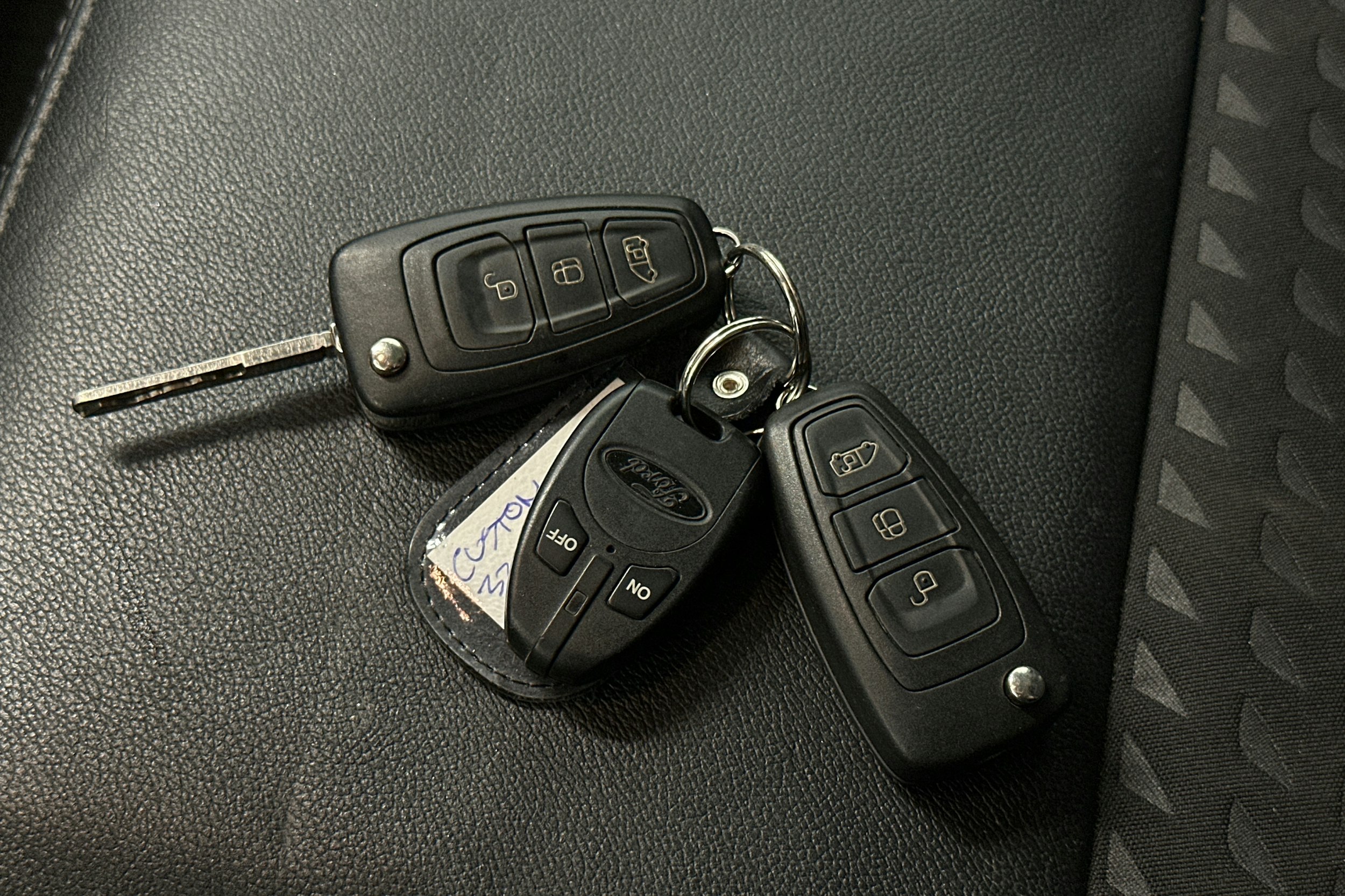 valkoinen Ford Transit Custom 2022 kuva 20.