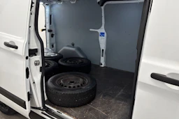valkoinen Ford Transit Custom 2023 kuva 26.