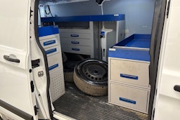 Valkoinen Ford Transit Custom 2023 kuva 11.