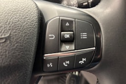 Valkoinen Ford Transit Custom 2023 kuva 16.