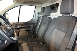 Harmaa Ford Transit Custom 2023 kuva 10.
