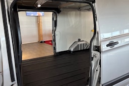Harmaa Ford Transit Custom 2023 kuva 22.