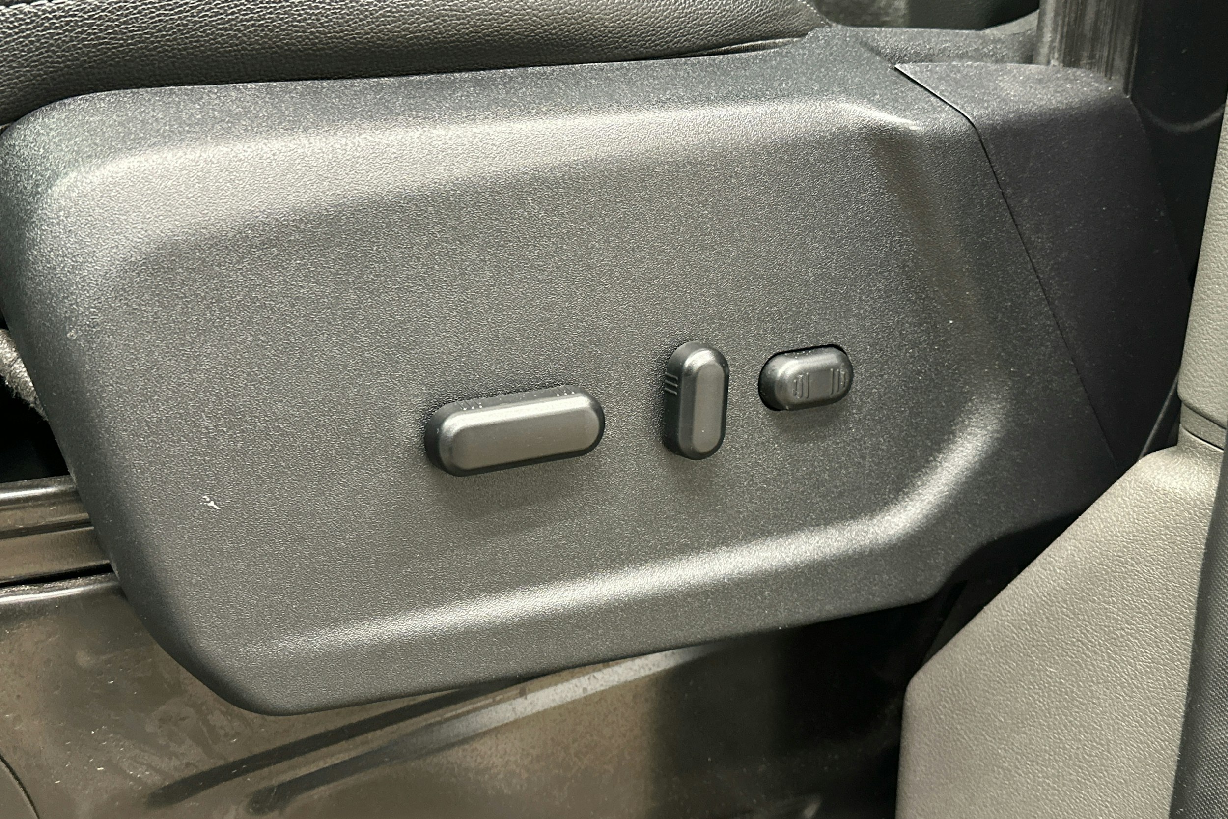 valkoinen Ford Transit Custom 2023 kuva 16.
