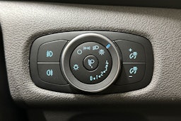 valkoinen Ford Transit Custom 2023 kuva 15.