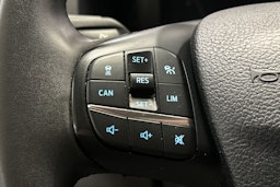 valkoinen Ford Transit Custom 2023 kuva 16.