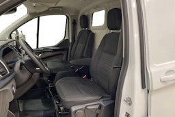 valkoinen Ford Transit Custom 2023 kuva 8.