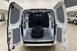 valkoinen Ford Transit Custom 2023 kuva 15.