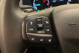 valkoinen Ford Transit Custom 2023 kuva 19.