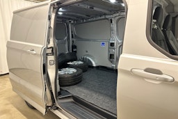 harmaa Ford Transit Custom 2023 kuva 16.