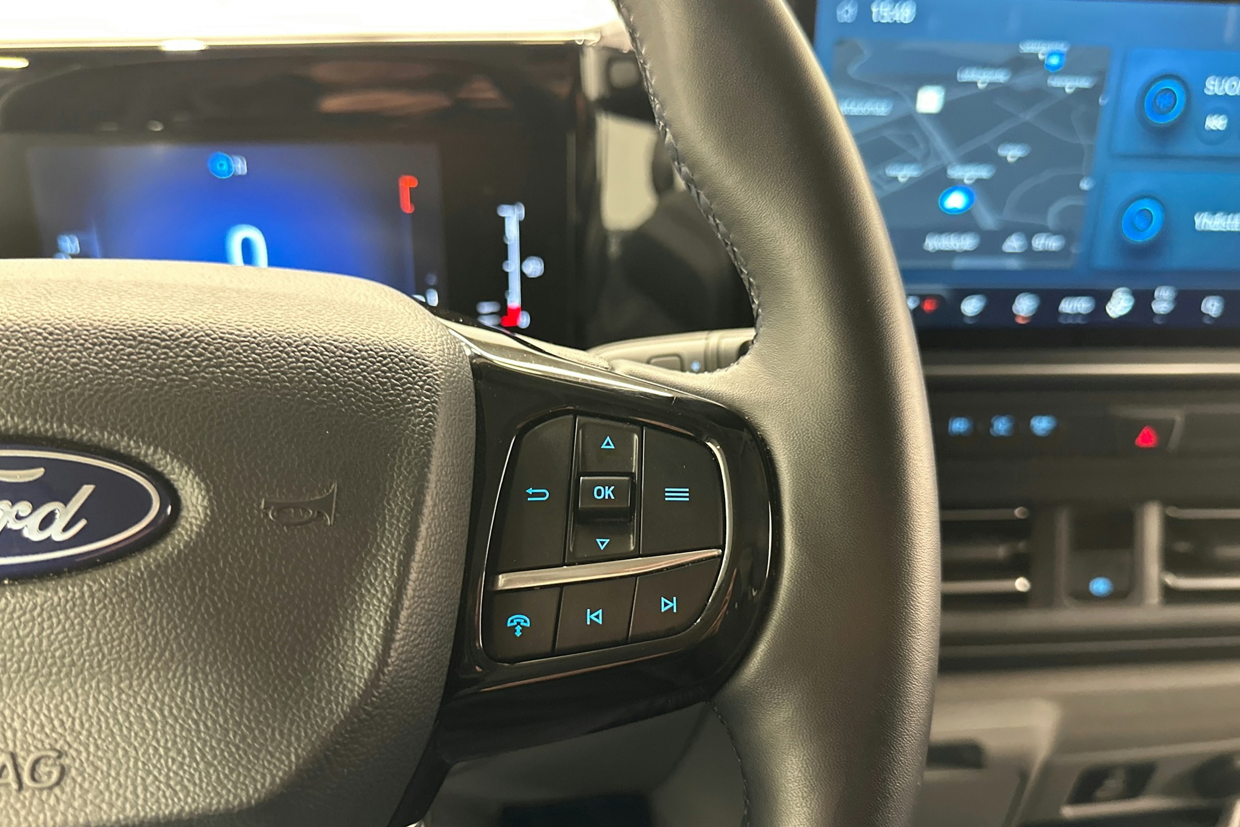 harmaa Ford Transit Custom 2023 kuva 21.